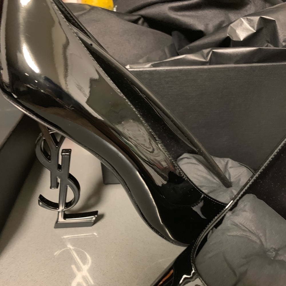 BRAND NEW YSL HEELS